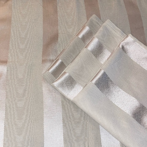 Set/4 Moire Stripes Napkin Set 16” Neutral Colors - Picture 2 of 5